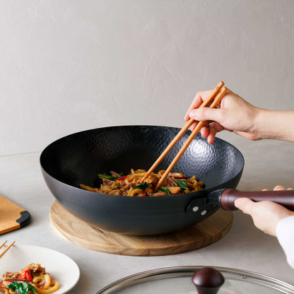 Wok de acero al carbono antiadherente Companion