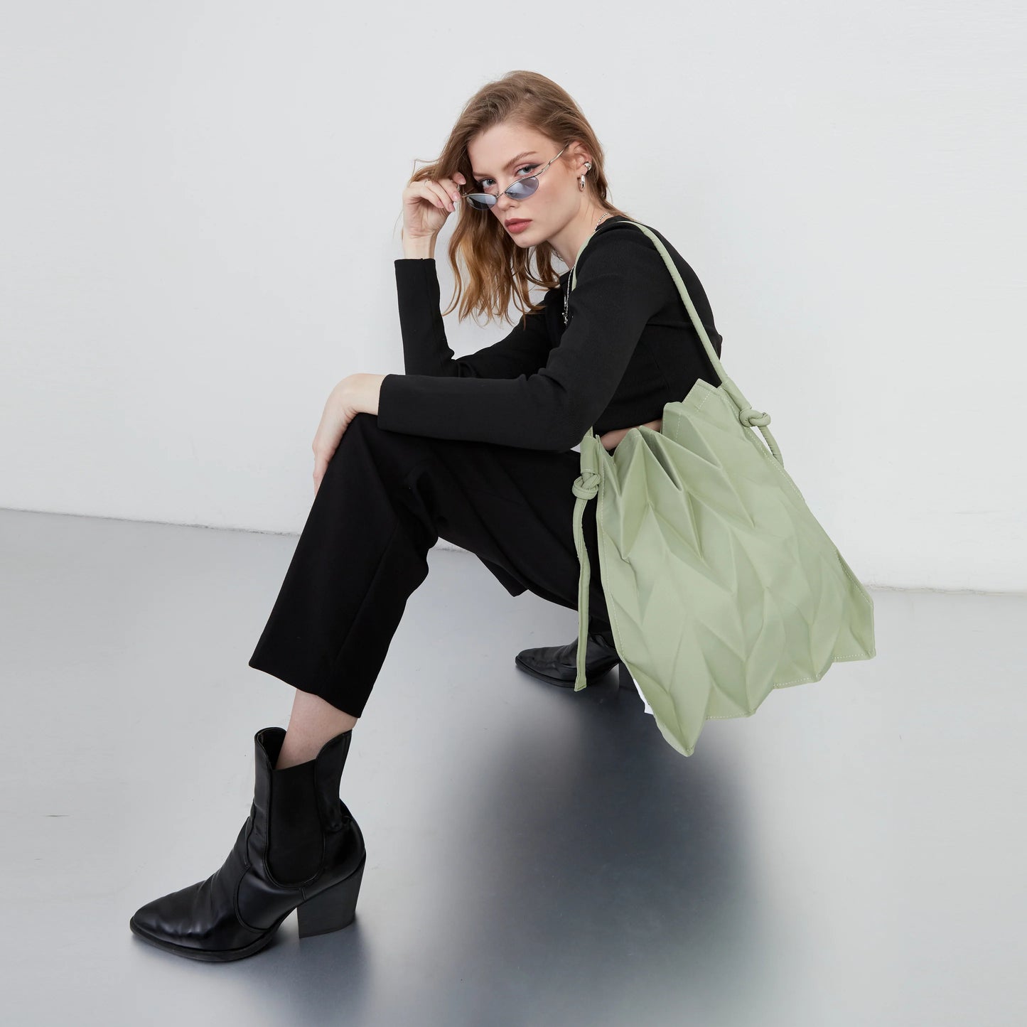 W-Knot Bag (Mint) - amae x ⁠Elizabeth collab