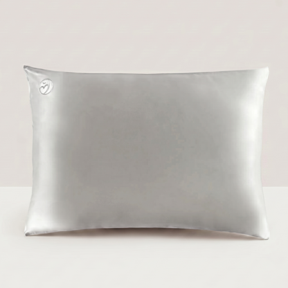 Bebe Silk silver pillowcase made from 100% natural 6A silk