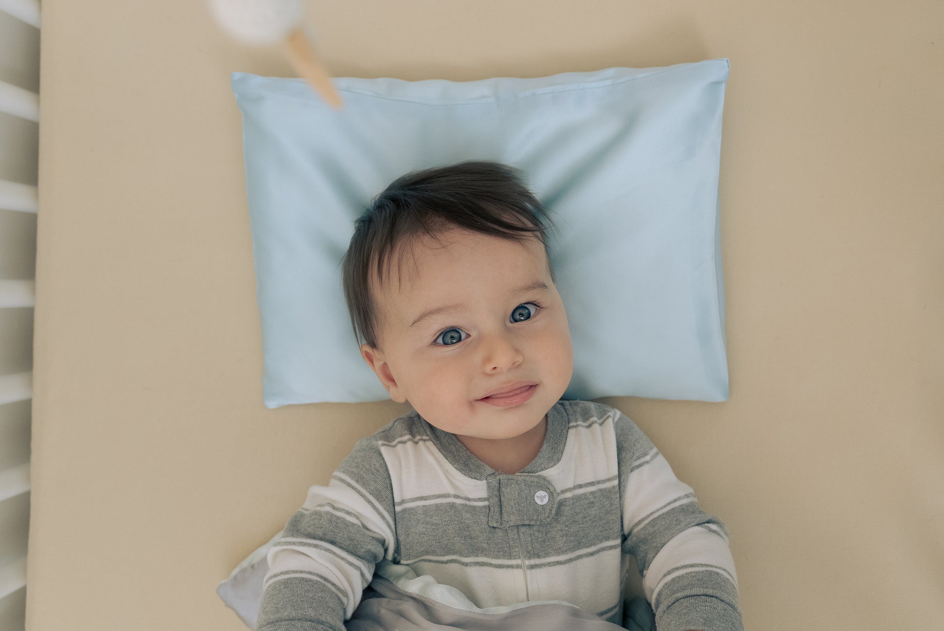 Baby blue premium silk baby pillow crafted from high-quality 6A silk for refined and sustainable infant comfort.